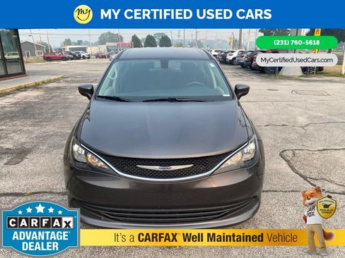 Used 2020 Chrysler Voyager LX w/ Cold Weather Group FWD image 2