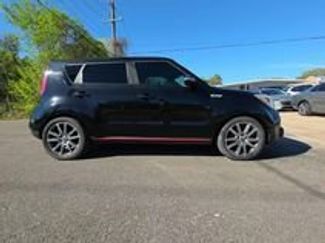Used 2017 Kia Soul ! w/ Tech Package video 1