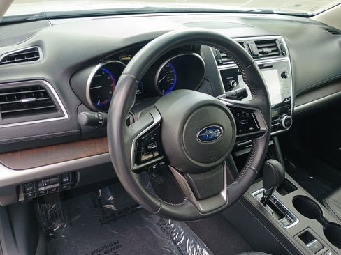 Used 2019 Subaru Outback 2.5i Limited w/ Popular Package #2 AWD/4WD image 12
