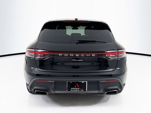 Used 2025 Porsche Macan AWD/4WD image 10