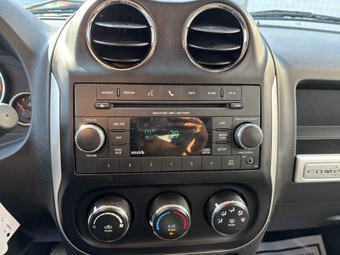 Used 2017 Jeep Compass High Altitude AWD/4WD image 23