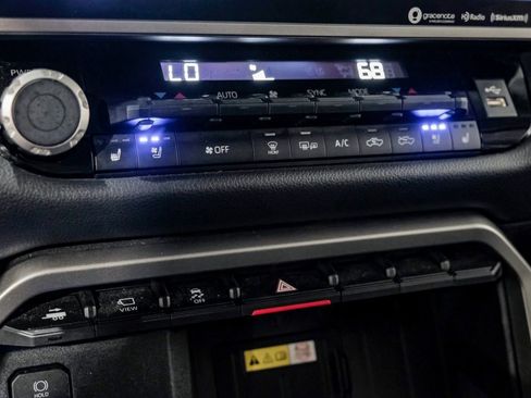 Used 2023 Toyota Tundra Limited image 27