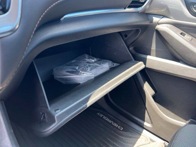 Used 2019 Chevrolet Traverse LT FWD image 17