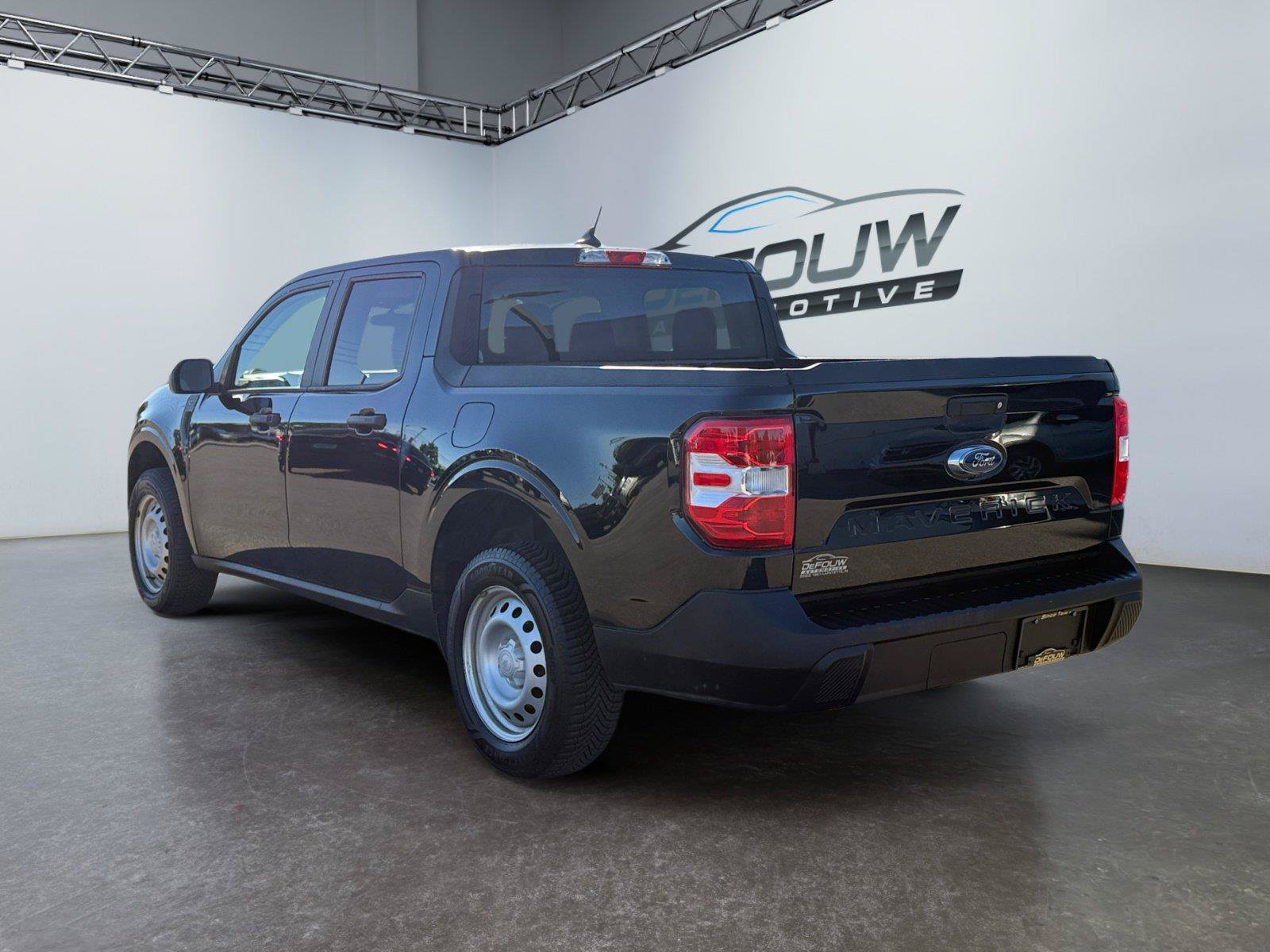 Used 2022 Ford Maverick XL FWD image 5