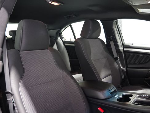 Used 2018 Ford Taurus SEL image 14