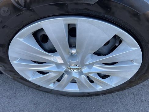 Certified 2023 Nissan Sentra S FWD image 36