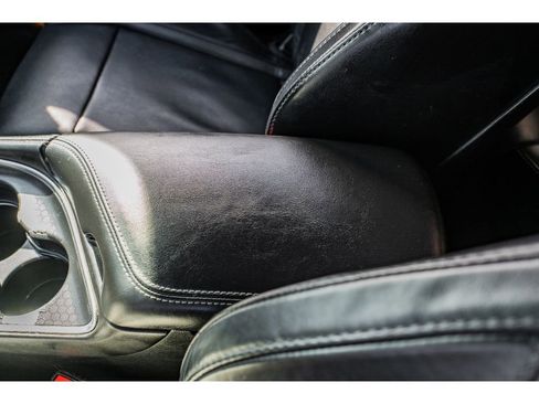 Used 2016 Dodge Challenger R/T Plus image 19