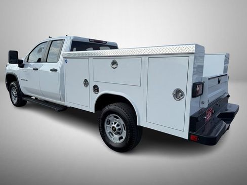 Used 2024 Chevrolet Silverado 2500 W/T w/ WT Convenience Package image 4