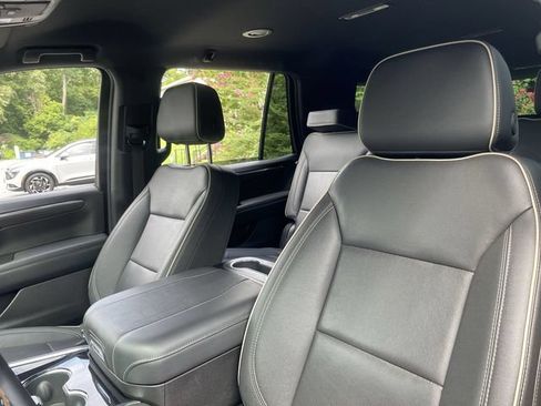 Used 2025 Chevrolet Tahoe Premier AWD/4WD image 11