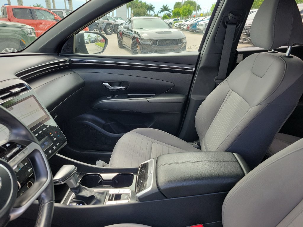 Used 2023 Hyundai Santa Cruz SEL Premium AWD/4WD image 29