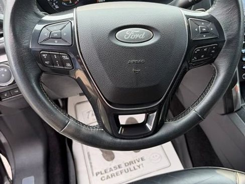 Used 2019 Ford Explorer Platinum AWD/4WD image 13