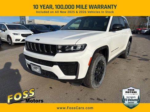 New 2026 Jeep Grand Cherokee Laredo image 1