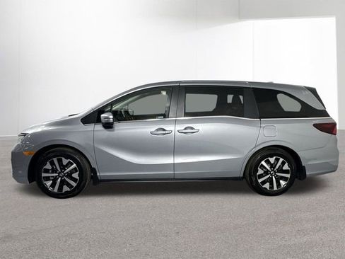 Used 2026 Honda Odyssey EX-L image 32