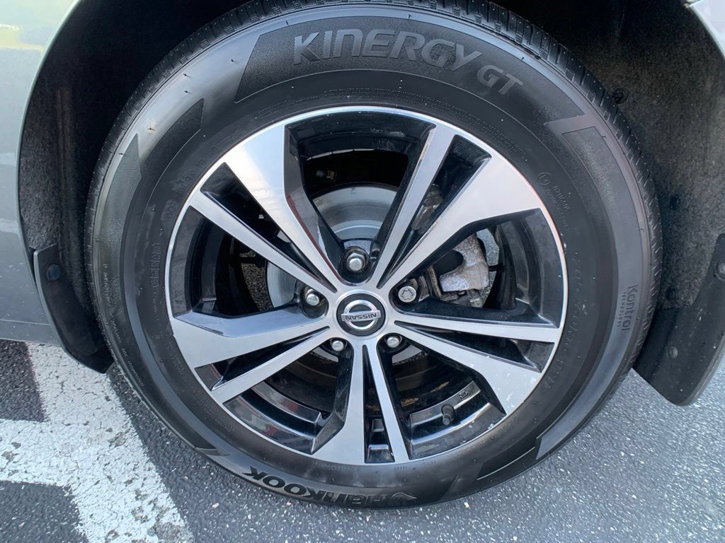 Used 2023 Nissan Sentra SV w/ All-Weather Package FWD image 33