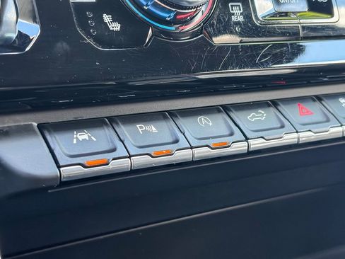 Used 2023 GMC Sierra 1500 AT4 w/ Technology Package image 34