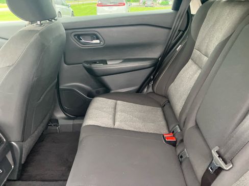 Used 2025 Nissan Rogue SV FWD image 33