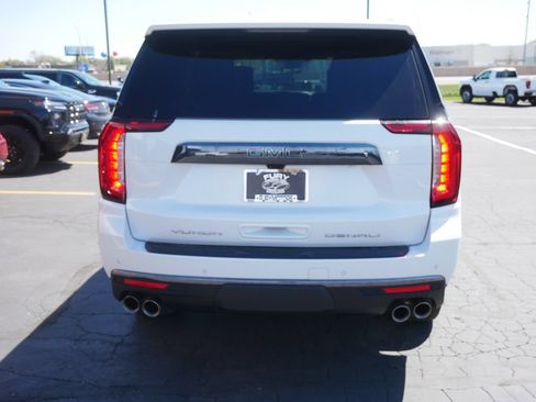 Certified 2023 GMC Yukon Denali Ultimate AWD/4WD image 9