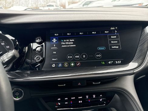 Used 2023 Buick Envision Essence image 17