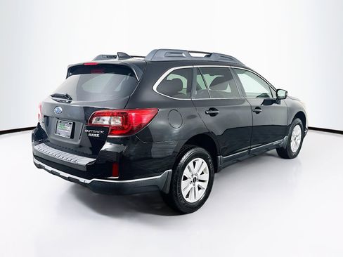 Used 2017 Subaru Outback 2.5i Premium image 9