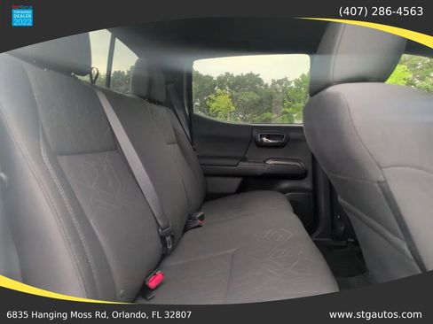 Used 2017 Toyota Tacoma TRD Sport w/ Premium & Technology Package AWD/4WD image 22