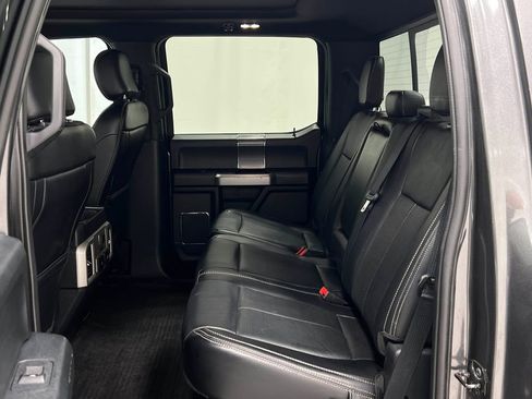 Used 2019 Ford F150 Lariat w/ Equipment Group 502A Luxury AWD/4WD image 33