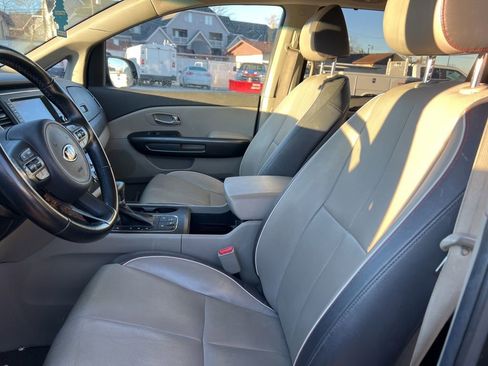 Used 2017 Kia Sedona LX w/ LX Essentials Premium Package image 22
