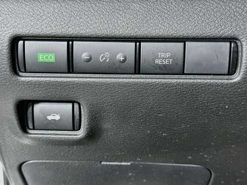 Used 2023 Nissan Sentra SV w/ All-Weather Package FWD image 17