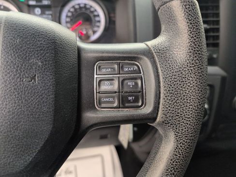 Used 2017 RAM 1500 Express image 38