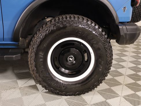 Used 2024 Ford Bronco Heritage Edition AWD/4WD image 18