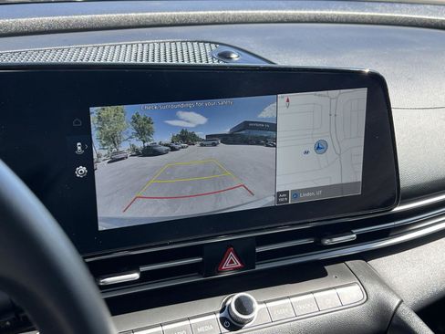 Certified 2026 Hyundai Elantra Limited FWD image 8