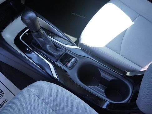 Used 2020 Toyota Corolla LE w/ Carpet Mat Package (TMS) FWD image 21