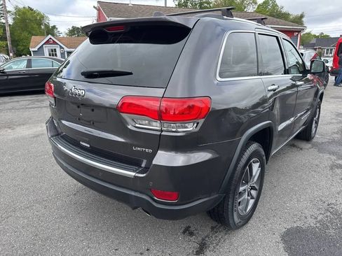 Used 2017 Jeep Grand Cherokee Limited image 6