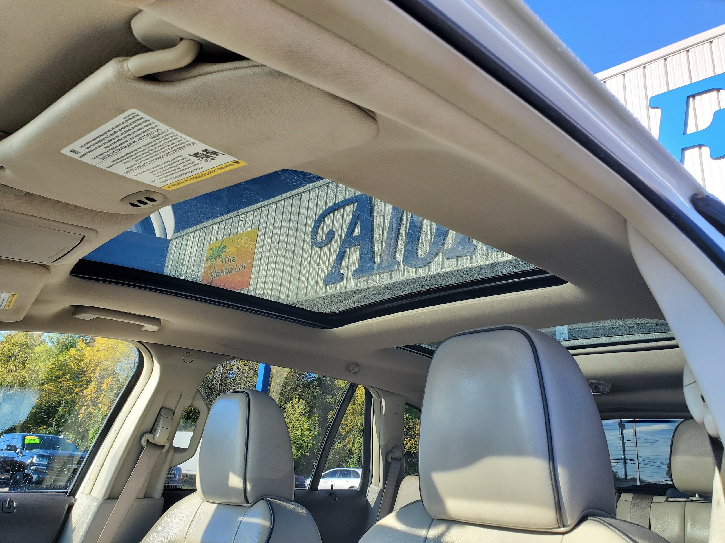 Used 2012 Lincoln MKX AWD image 15