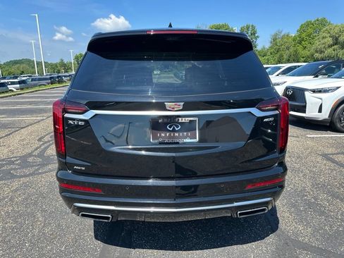 Used 2021 Cadillac XT6 Premium Luxury AWD/4WD image 13