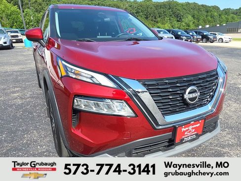 Used 2023 Nissan Rogue SV AWD/4WD image 11