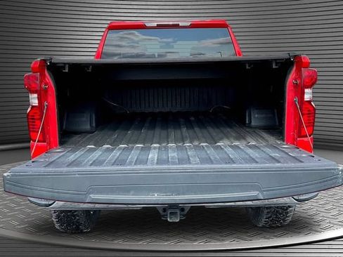 Used 2022 Chevrolet Silverado 1500 LT w/ LPO, Dark Essentials Package AWD/4WD image 7