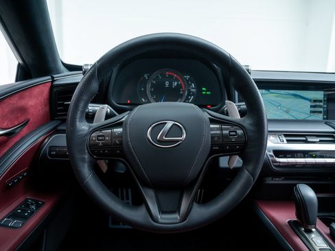 Used 2018 Lexus LC 500 Coupe w/ Touring Package RWD image 12