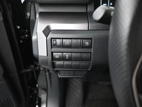 Used 2025 Toyota 4Runner SR5 AWD/4WD image 20