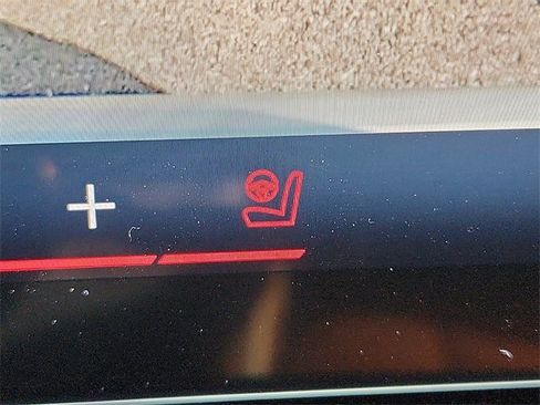 Used 2023 BMW X7 xDrive40i w/ Executive Package image 25