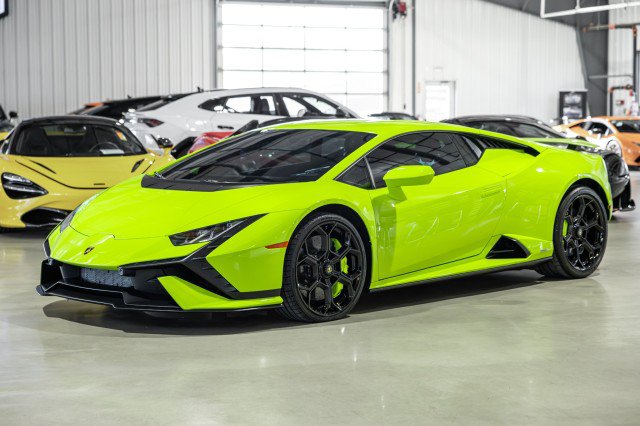 Used 2023 Lamborghini Huracan Tecnica RWD image 2