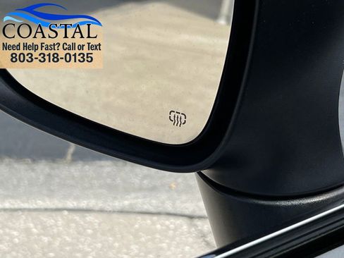 Used 2023 Chrysler Voyager LX FWD image 30