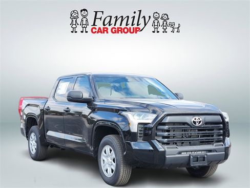 New 2026 Toyota Tundra SR image 2