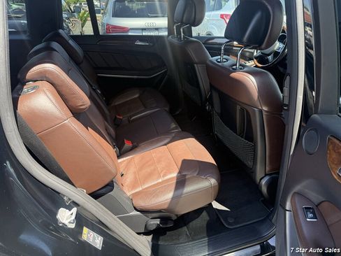 Used 2015 Mercedes-Benz GL 550 4MATIC image 20