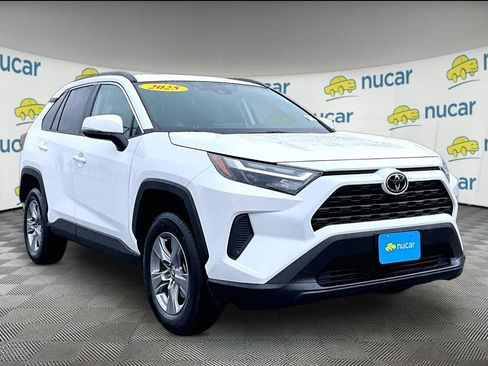 Used 2025 Toyota RAV4 XLE AWD/4WD image 1