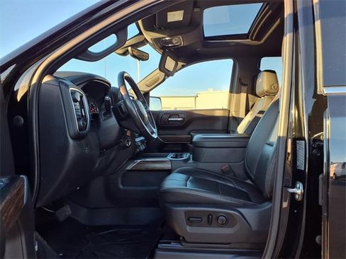 Used 2019 Chevrolet Silverado 1500 High Country w/ Technology Package image 27