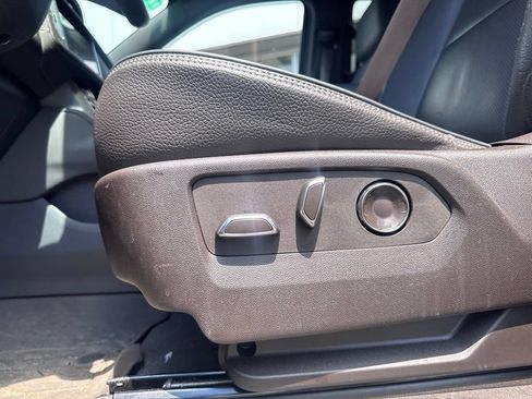 Used 2023 GMC Yukon Denali w/ LPO, Floor Liner Package AWD/4WD image 11