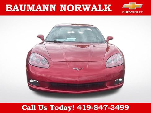 Used 2005 Chevrolet Corvette Coupe w/ Preferred Equipment Group RWD image 25