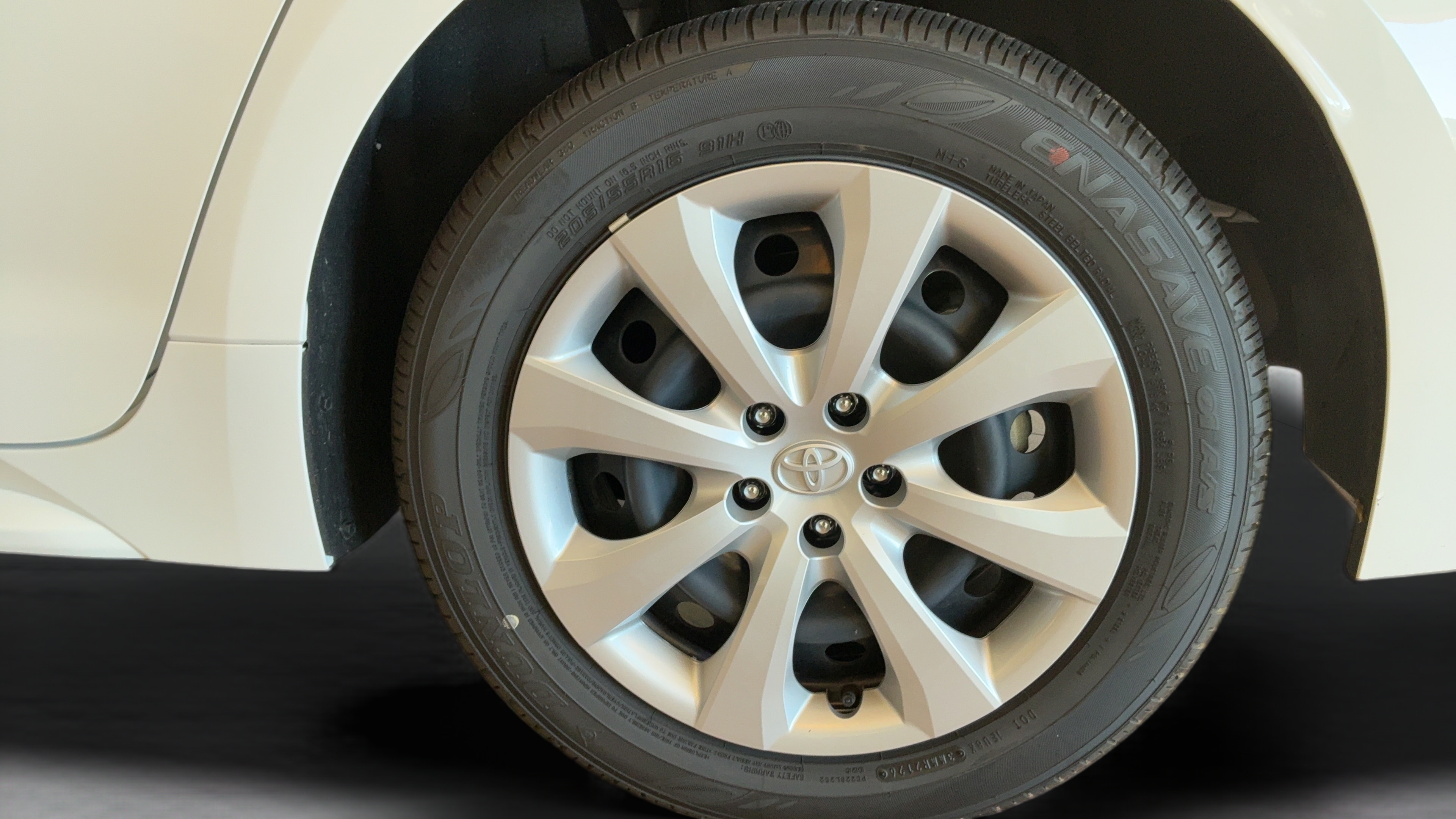 Certified 2026 Toyota Corolla LE FWD image 39