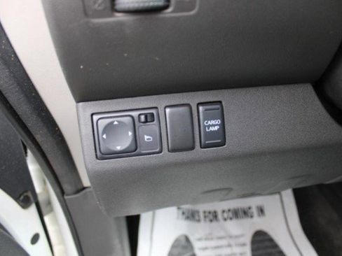 Used 2018 Nissan Frontier SV image 38