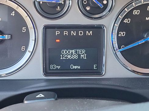 Used 2012 Cadillac Escalade Luxury image 17